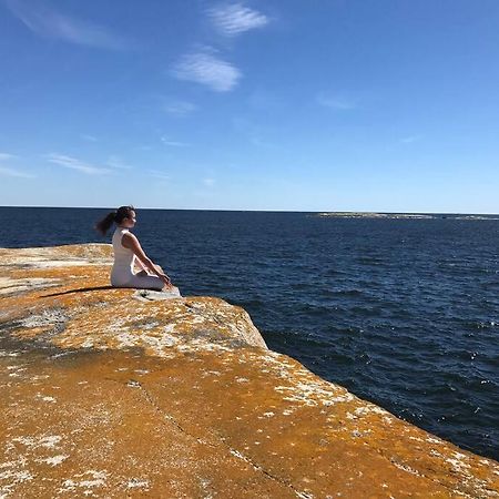 Tjodalyng - Ved Viksfjord - Sokkelleilighet Larvik Esterno foto