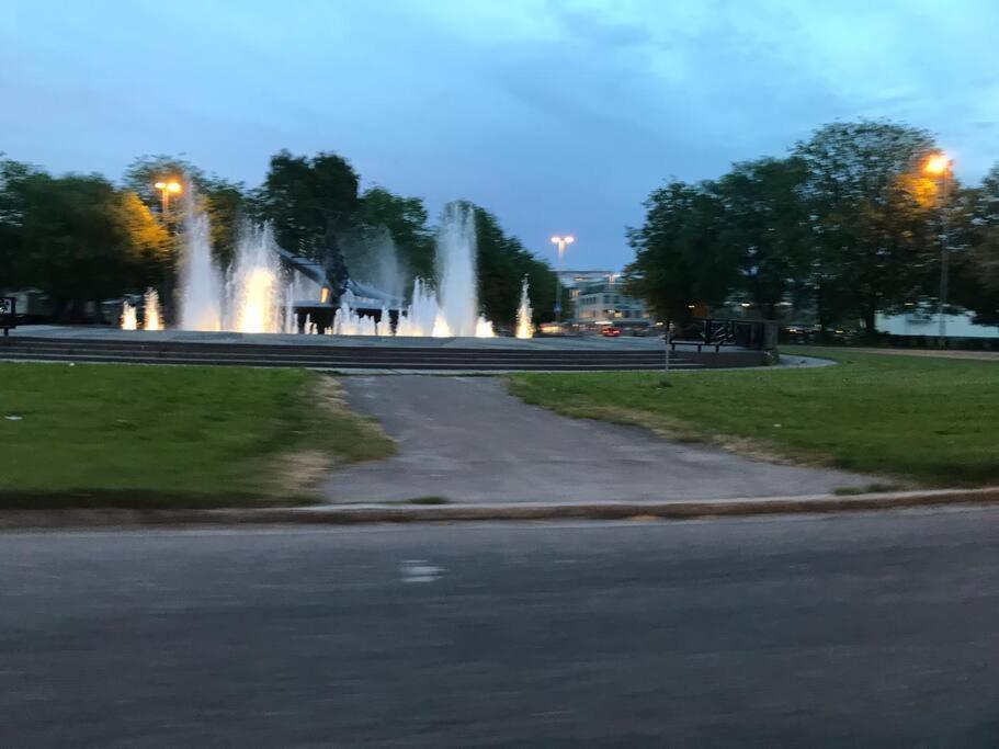 Tjodalyng - Ved Viksfjord - Sokkelleilighet Larvik Esterno foto